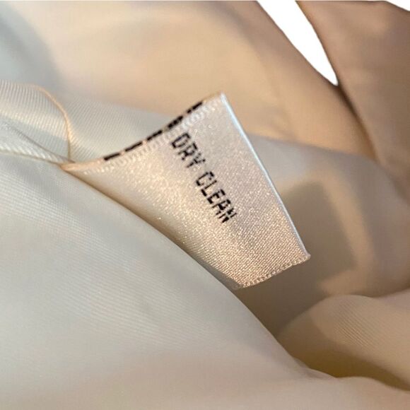 Talbots Sz 8P Winter White 100% Silk Lined Classic Career Office Blazer - Picture 6 of 7